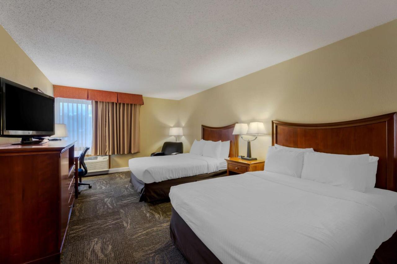 Best Western Plus Wooster Hotel & Conference Center Eksteriør billede